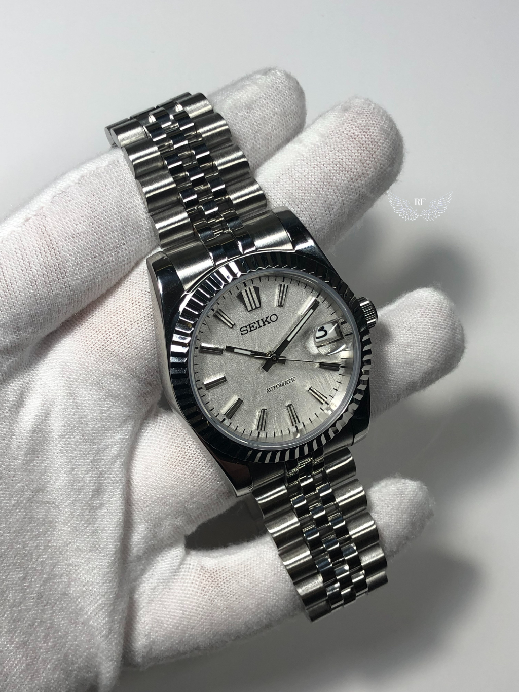White Textured Dial