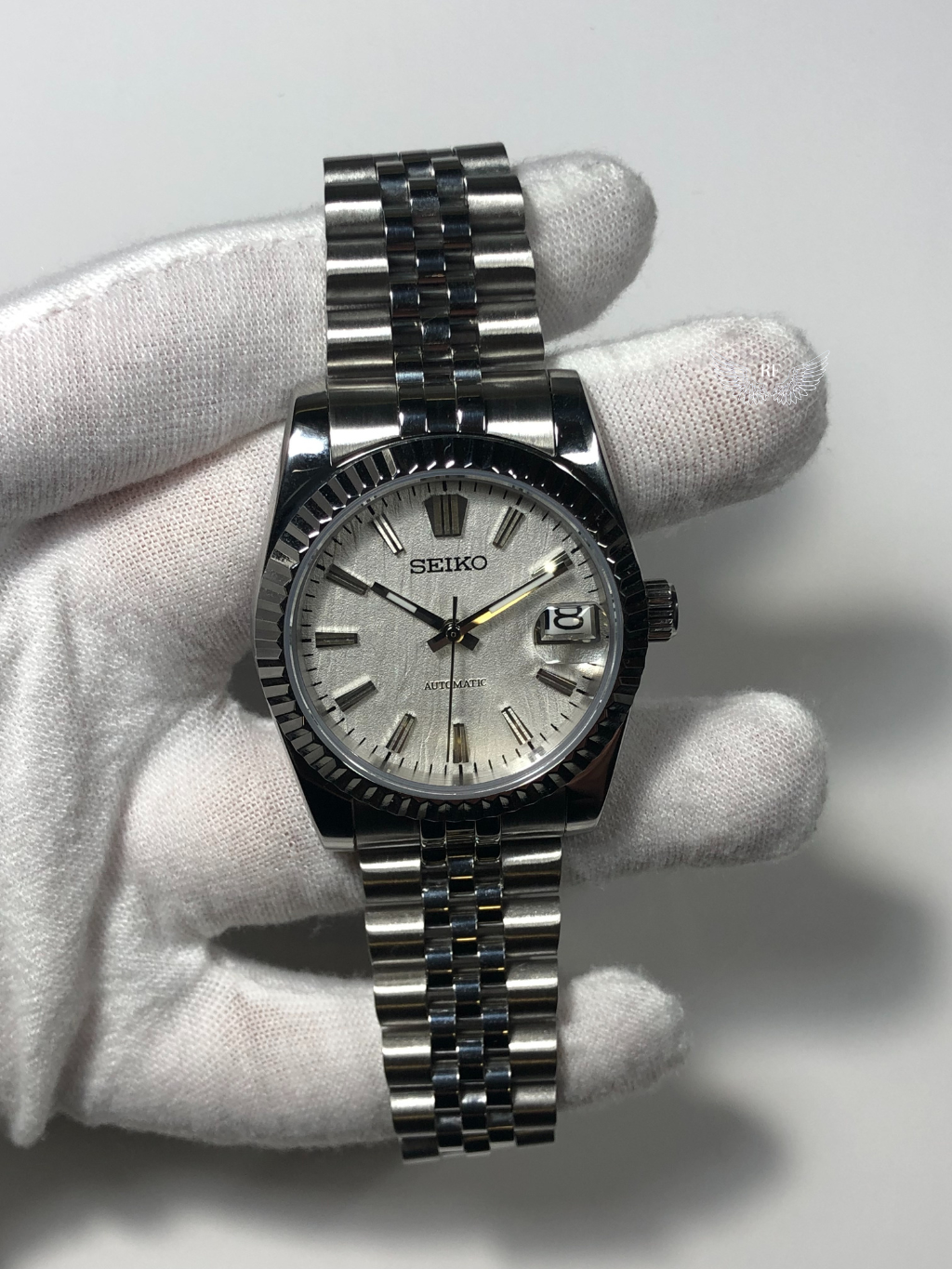 White Textured Dial