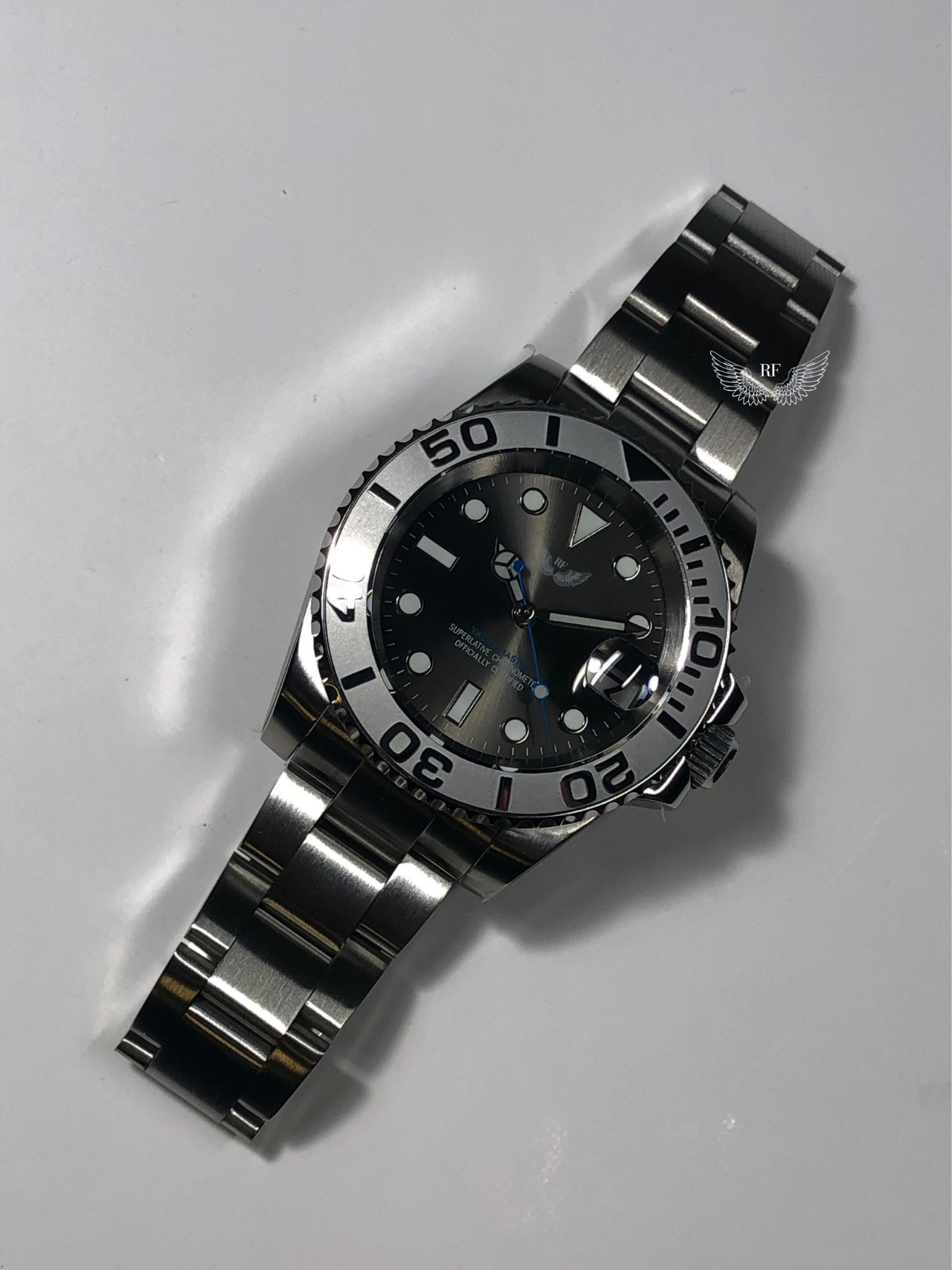 Grey Diver Dial