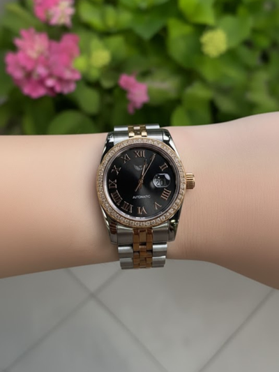 Black Roman Dial