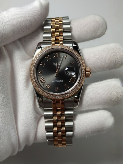 Black Roman Dial