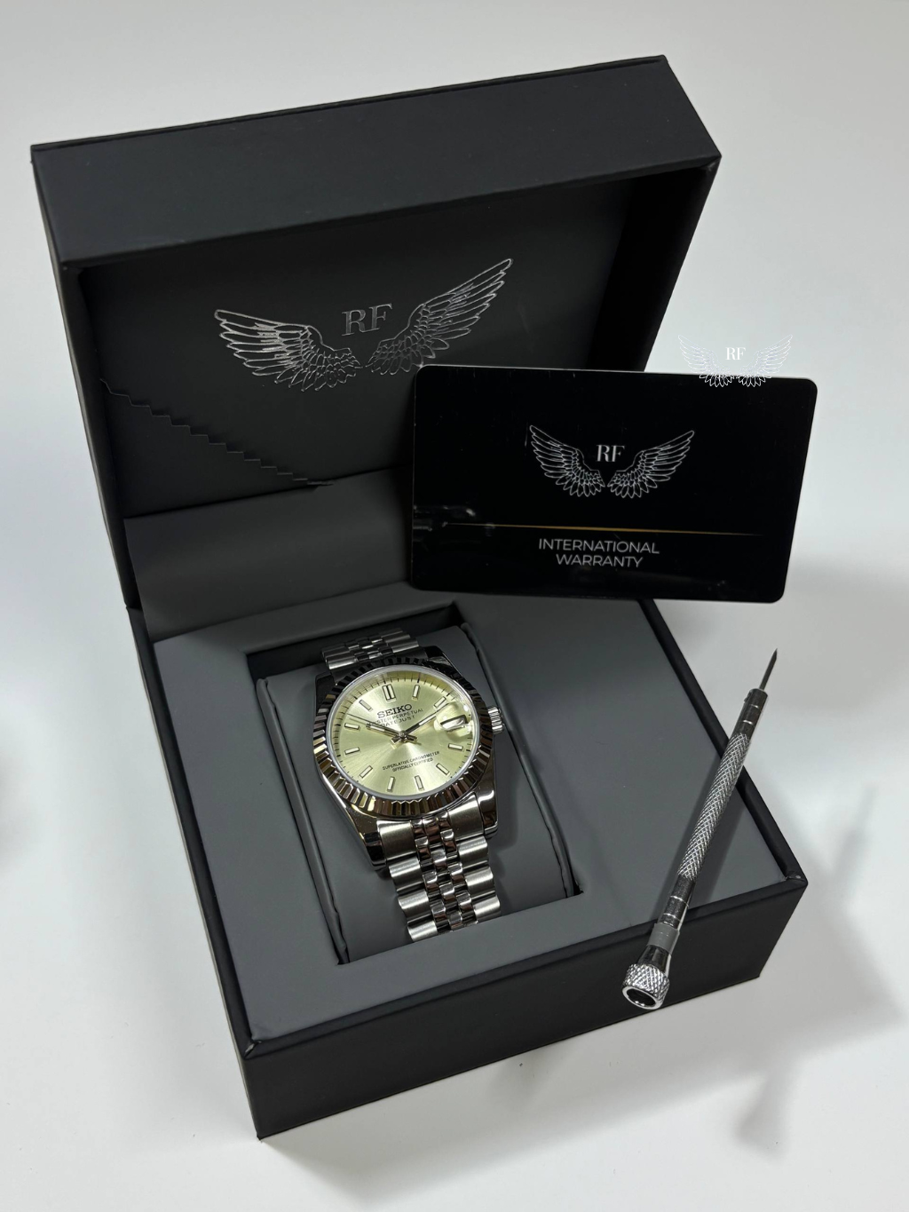 Sunburst Champagne Dial