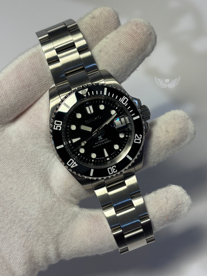 Black Submariner Dial