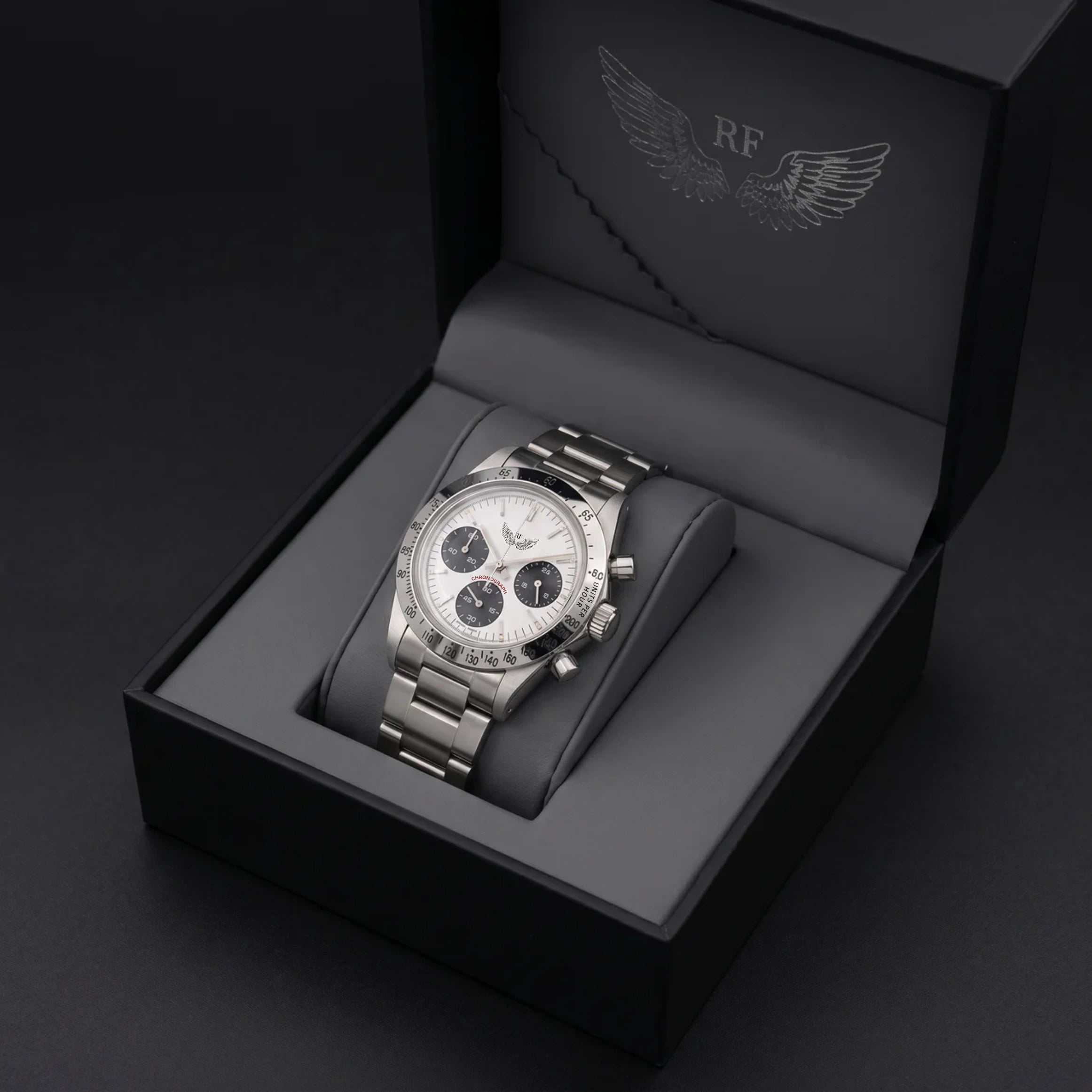 Vintage White Chronograph 37mm