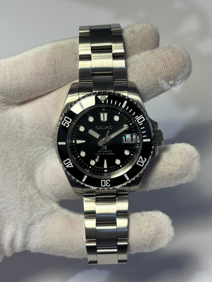 Black Submariner Dial