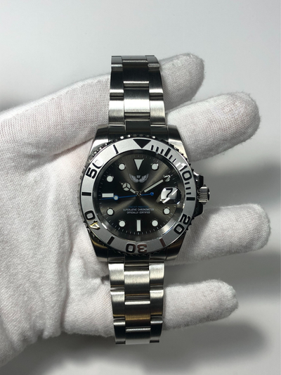Grey Diver Dial