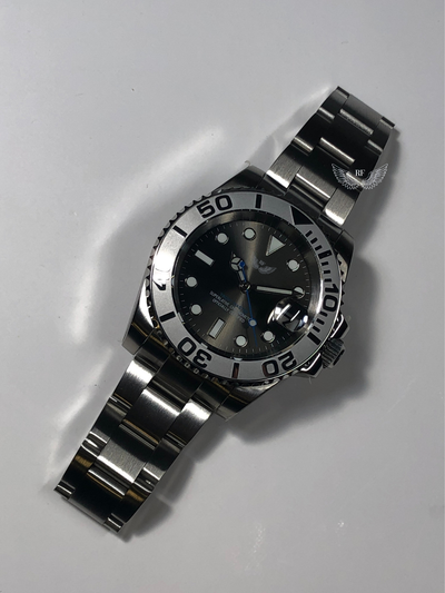 Grey Diver Dial